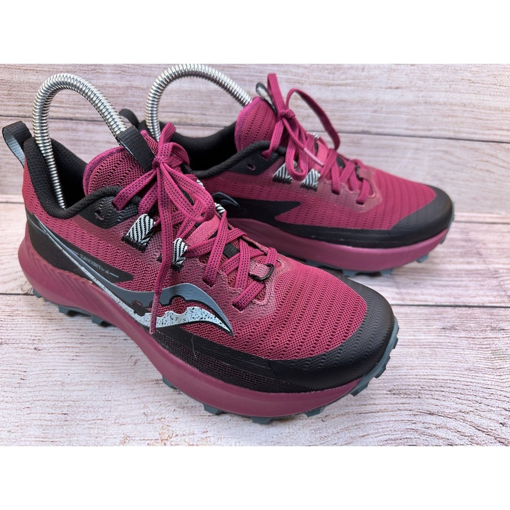 Saucony Peregrine 13 Women's Berry Trail Running Shoes Size 7.5 M S10838-16